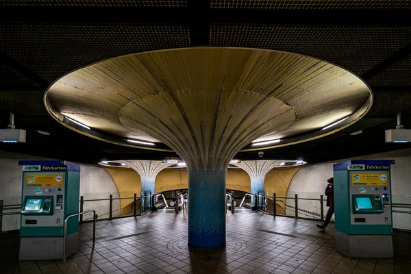 Comment organiser une croisière pour découvrir les traditions viticoles en Espagne?