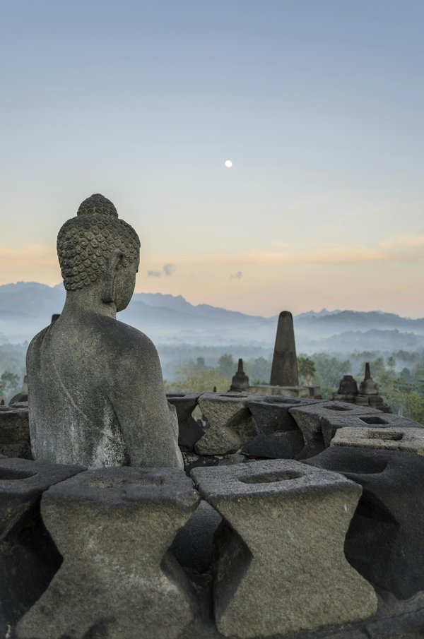 Comment organiser une visite des temples de Borobudur au lever du soleil, Indonésie?